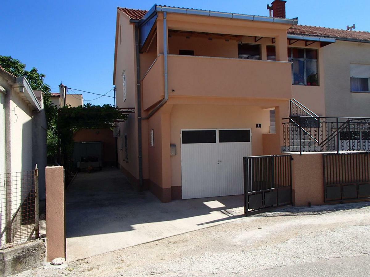 Apartman Iva Apartment Kastela Bagian luar foto